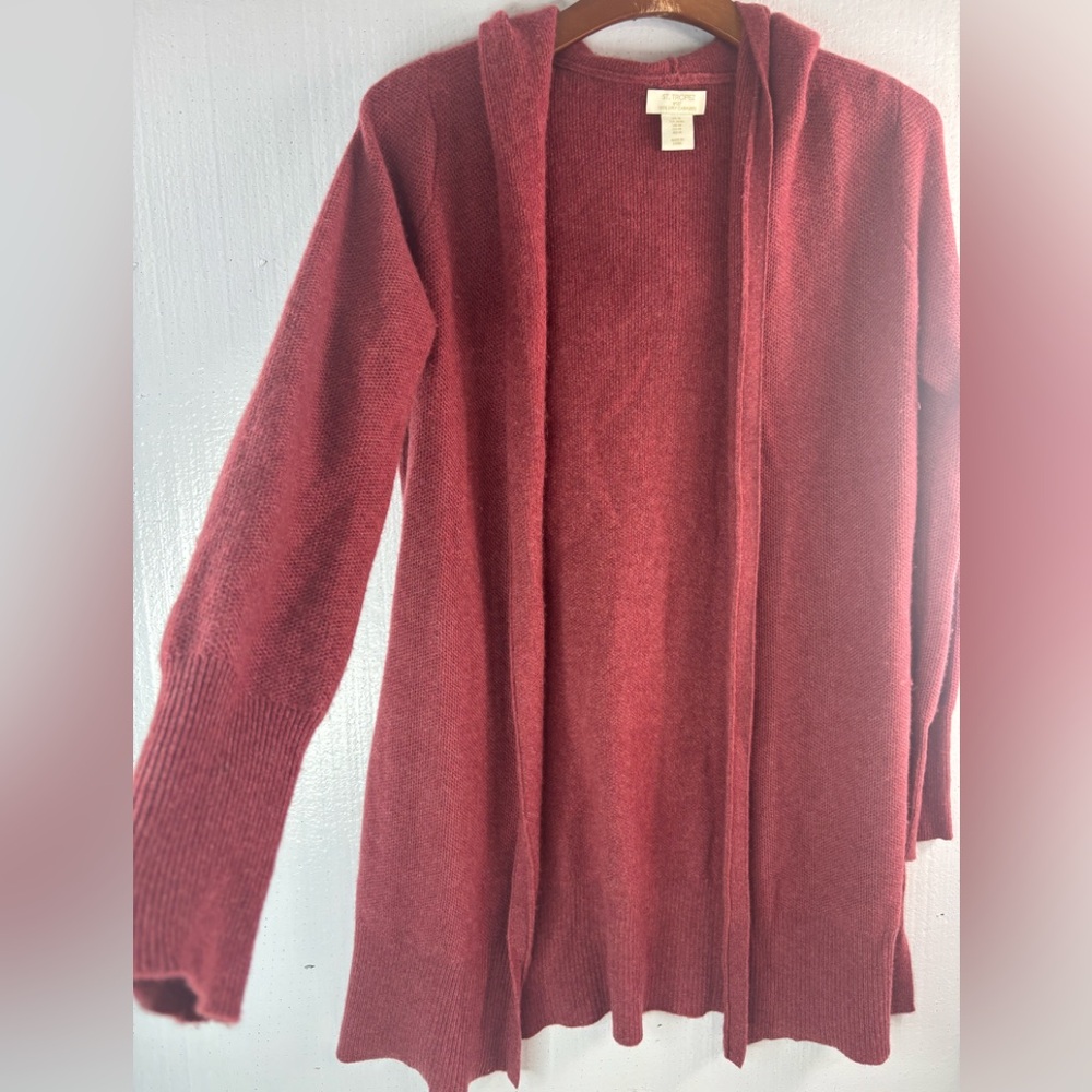 St. Tropez M Cashmere Hoodie Pocketed Cardigan Sweater in Brick - Picture 2 of 8